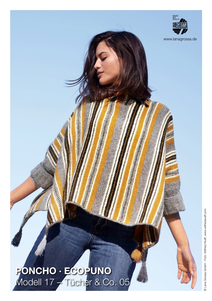 Poncho aus Ecopuno im Rippenmuster mit Streifen und Quasten