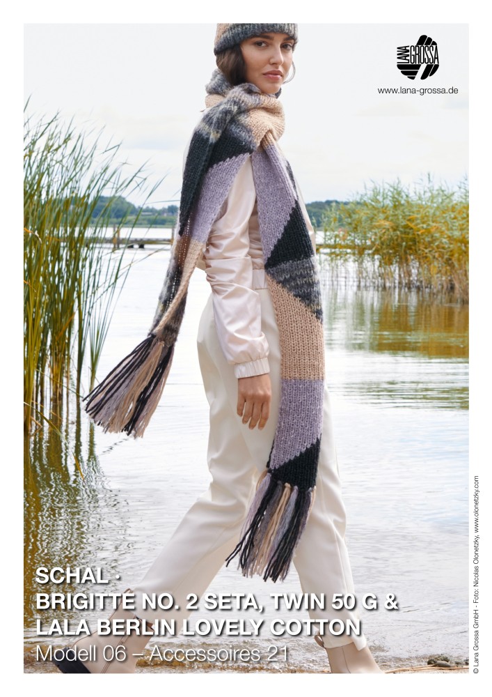 Schal mit farbigem Rippenmuster