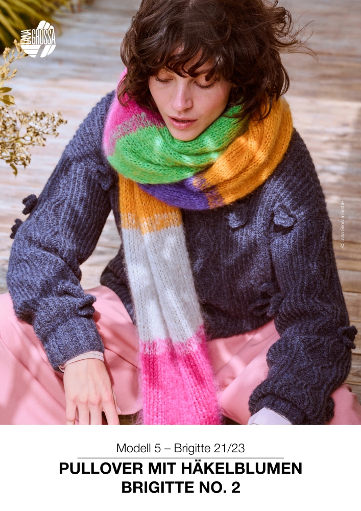 Pullover mit Häkelblumen